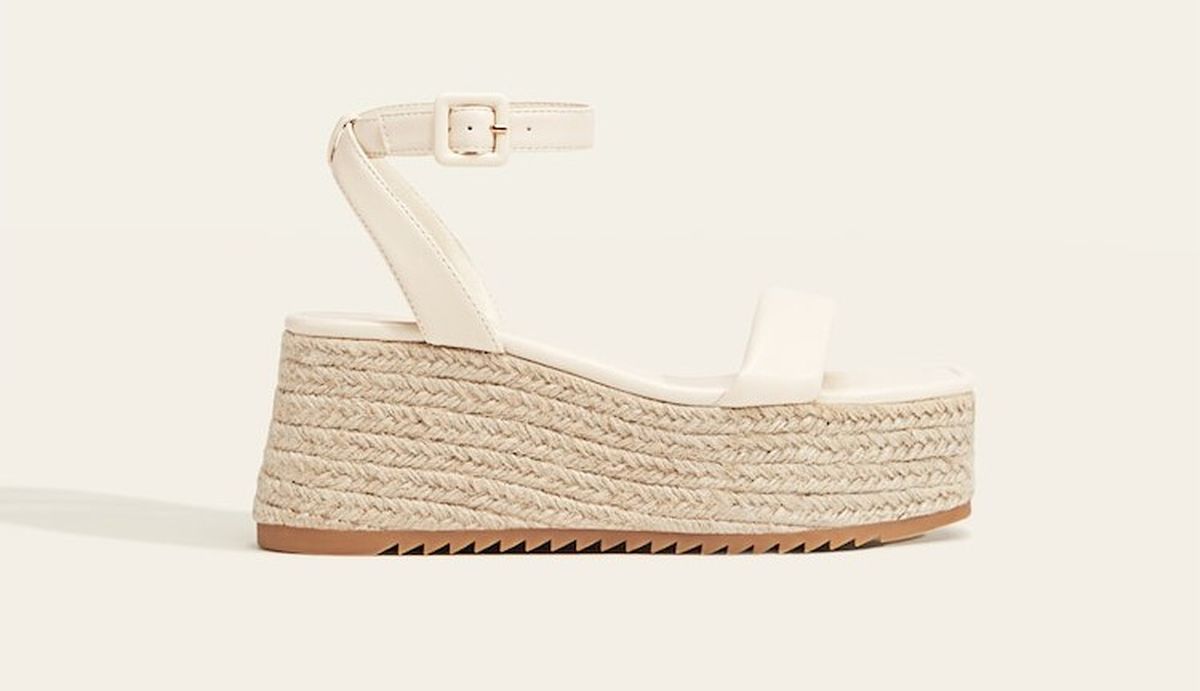 Stradivarius, 35,99 eura