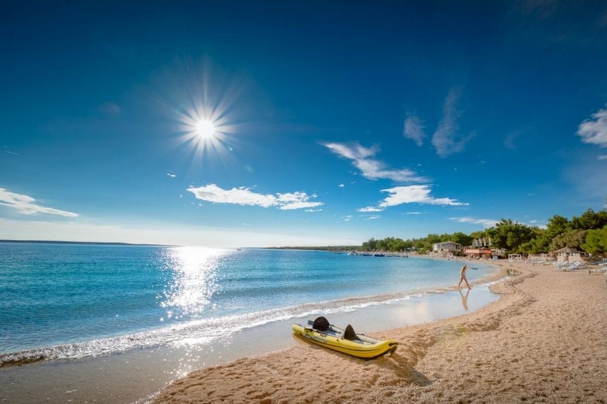 Zlatna plaža u Šimunima na Pagu
