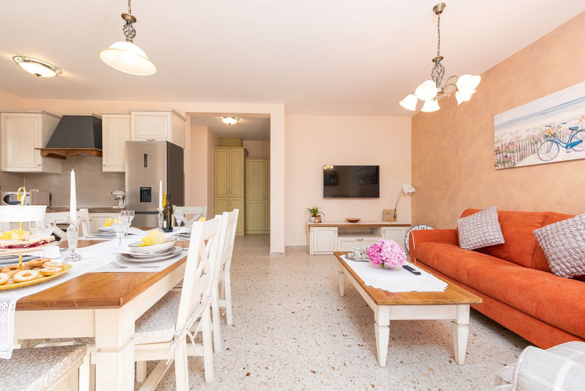 Kamena kuća s bazenom u Novalji na otoku Pagu ljepša i od holivudskih vila - 7