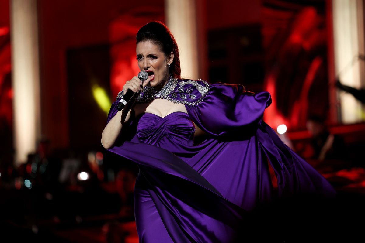 Doris Dragović u haljini Anamarije Asanović na Melodijama Jadrana - 3