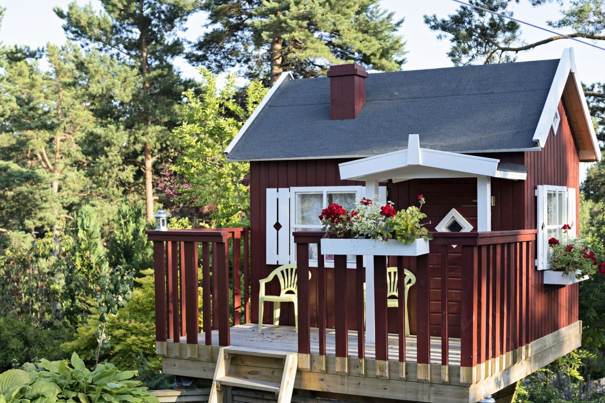 Ljetna vrtna kućica