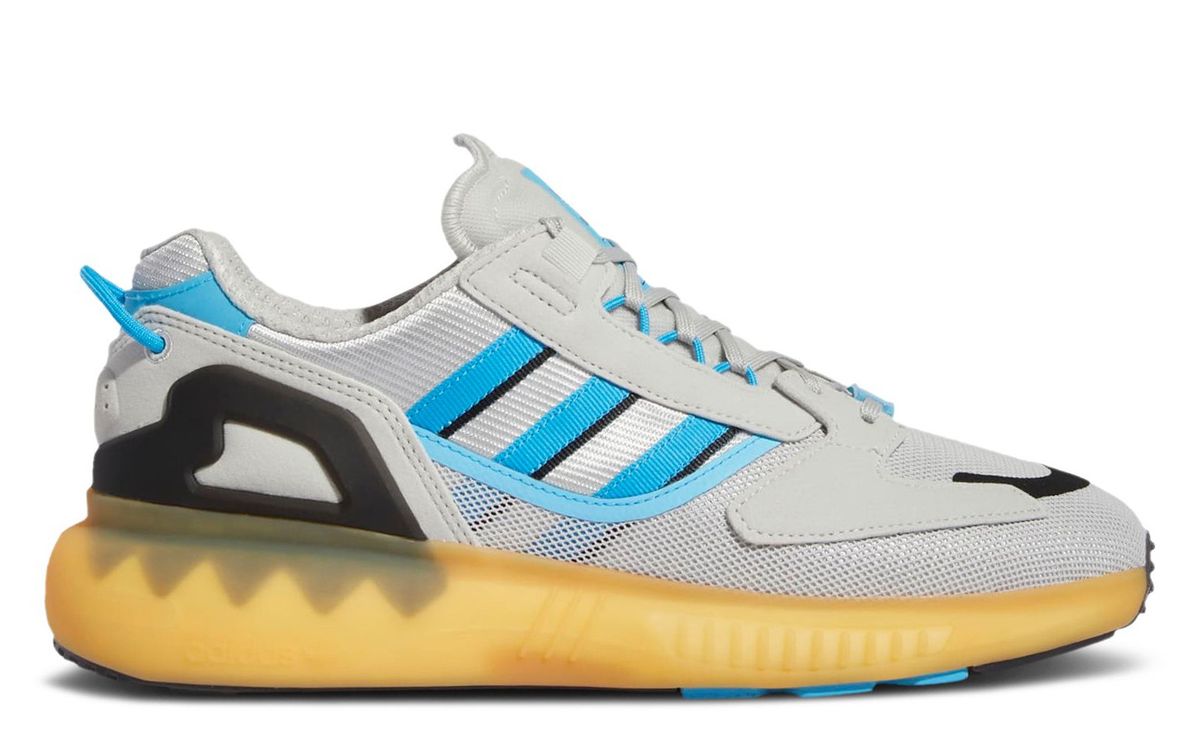 Ana Gruica Uglešić nosi tenisice Adidas ZX 5K Boost 'Grey Sky Rush'