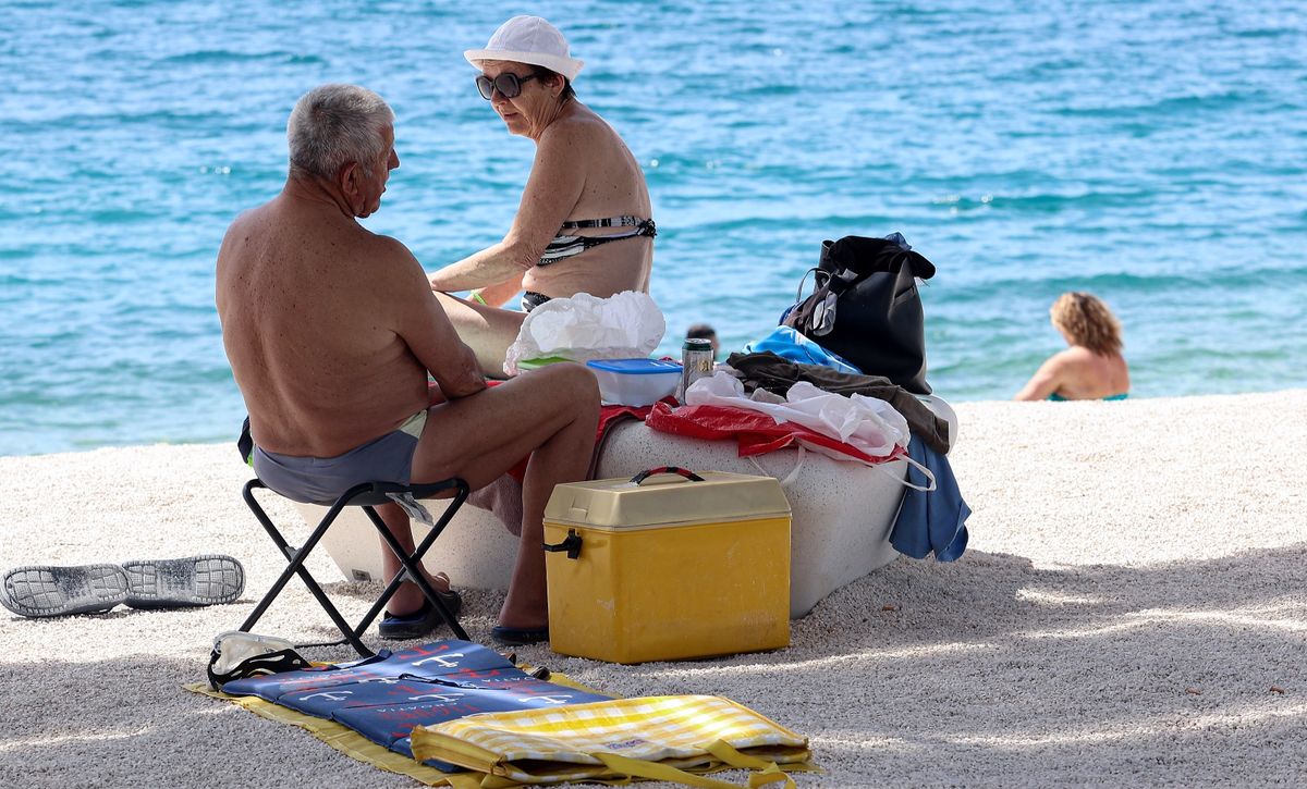 Prizor sa plaže u Žnjanu
