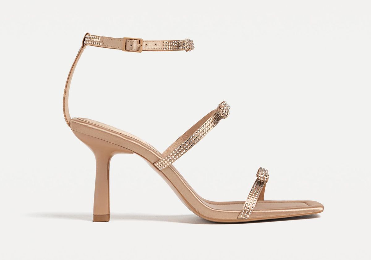 Stradivarius, 35,99 eura