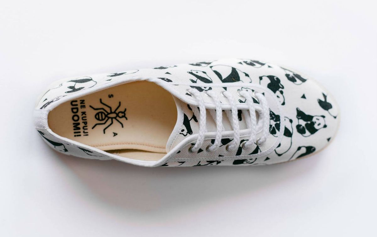 Sugar Ants oslikao tenisice Startas koje pozivaju na udomljavanje životinja - 7