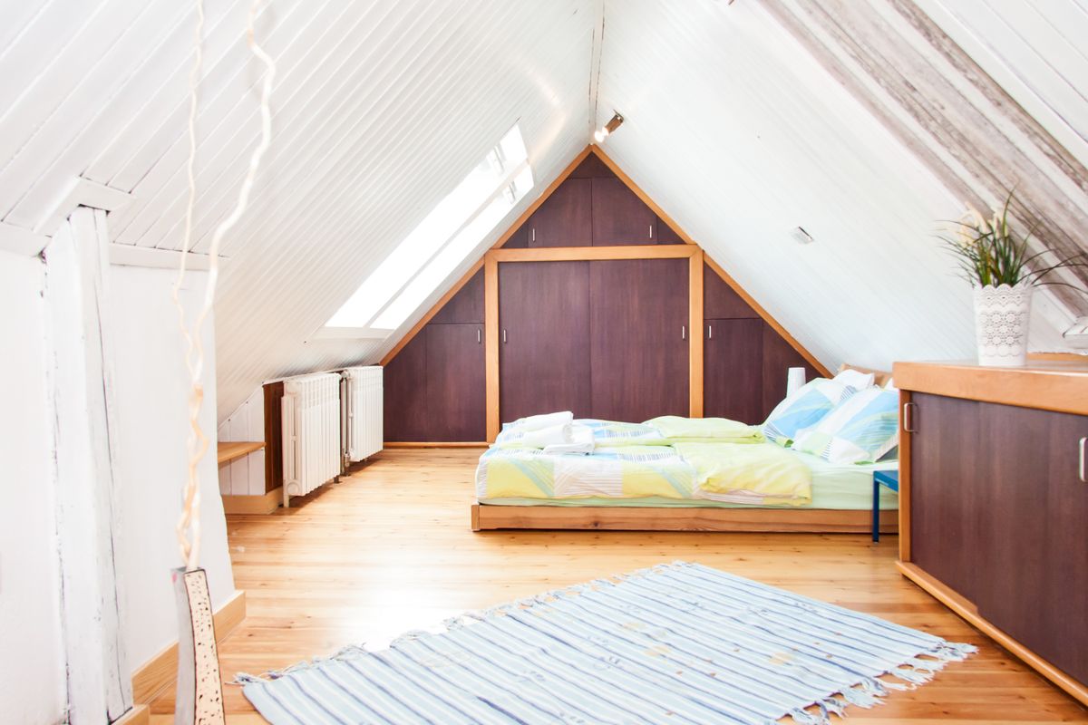 Stan u potkrovlju - 2