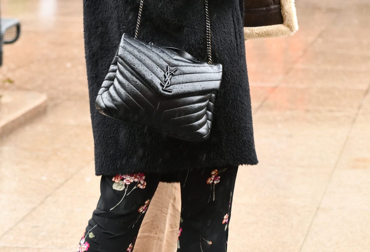 Torba modnog brenda YSL