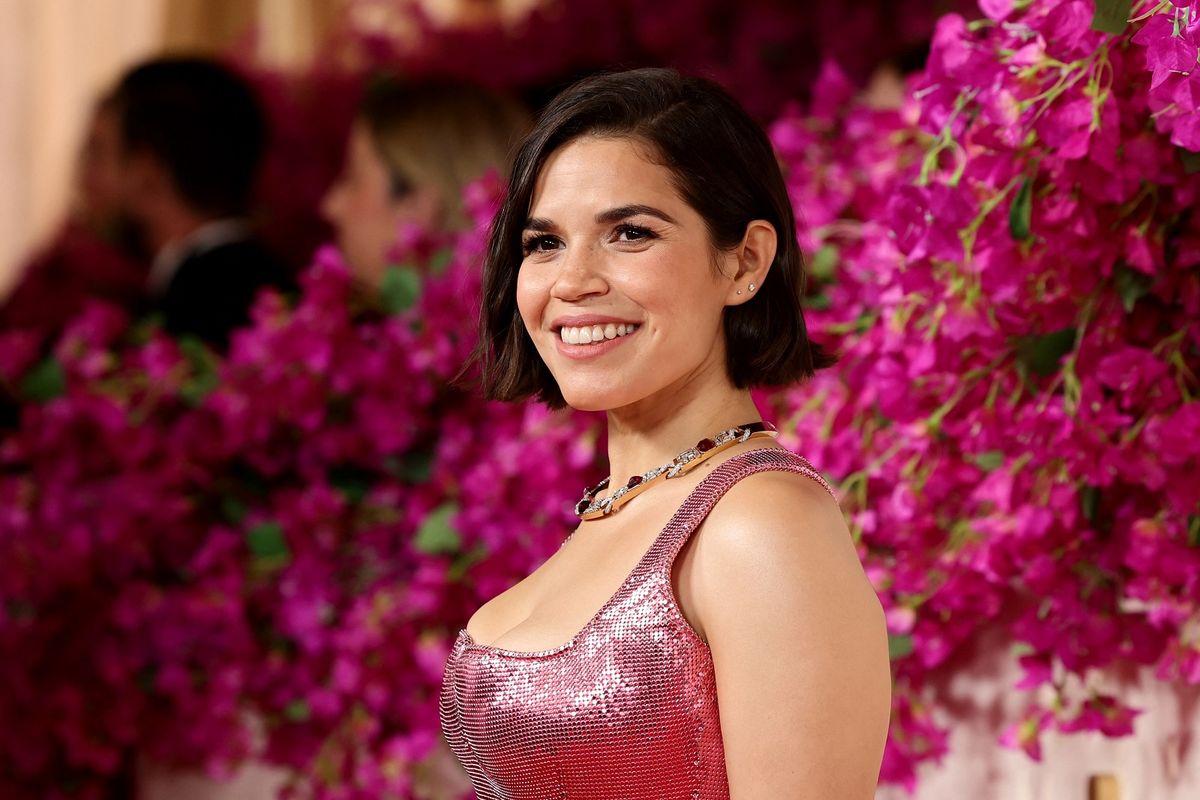 America Ferrera s bob frizurom na Oscarima 2024.
