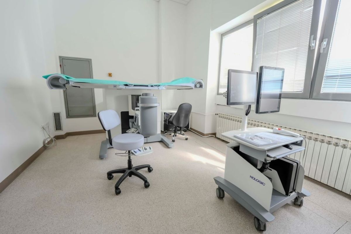 Uređaj za vakuumsku biopsiju