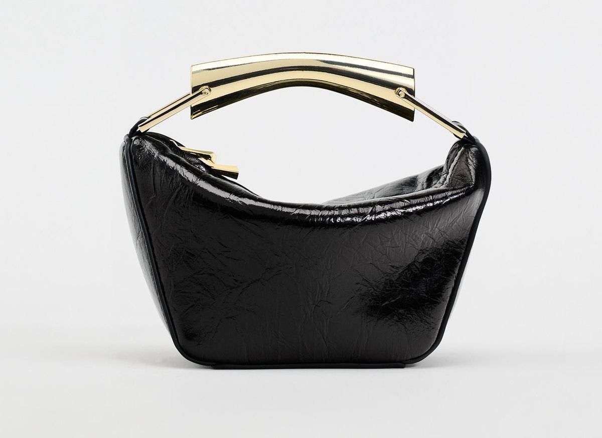 Torbica brenda Zara inspirirana modelom Sardine modne kuće Bottega Venetta