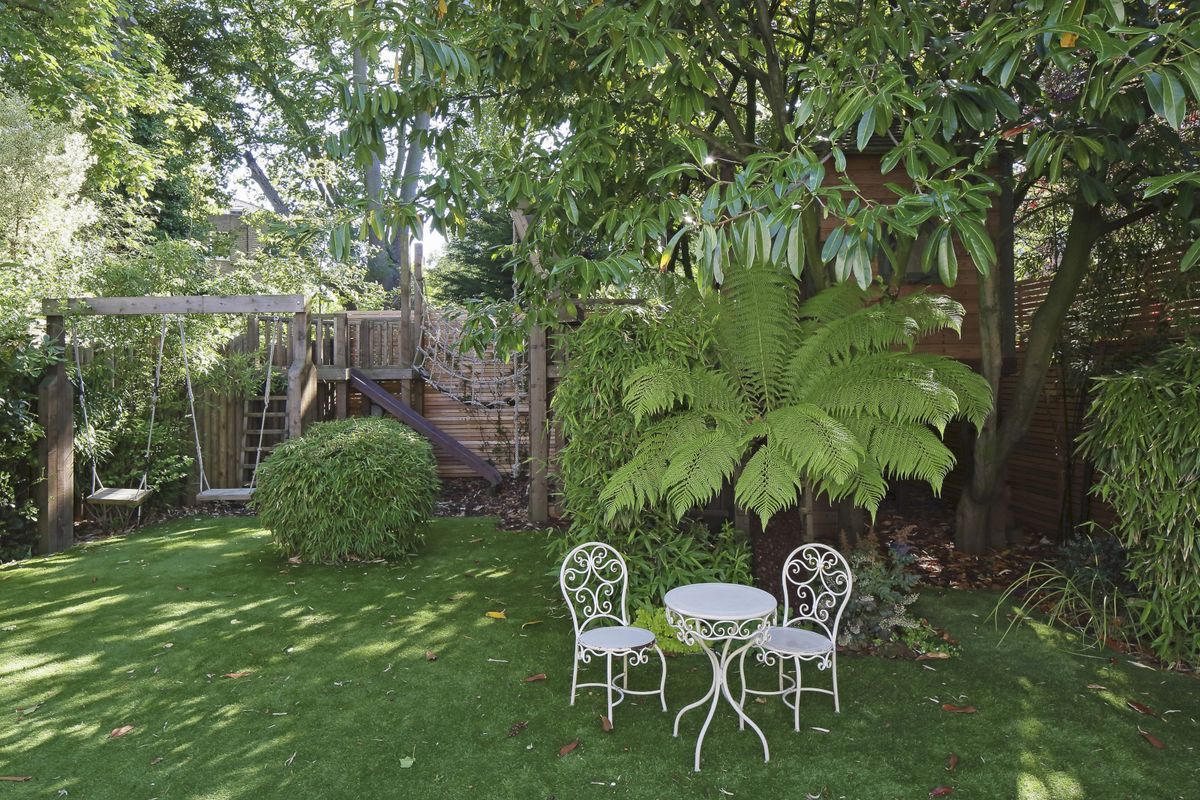 Elegantna kuća s prekrasnim dvorištem - 6