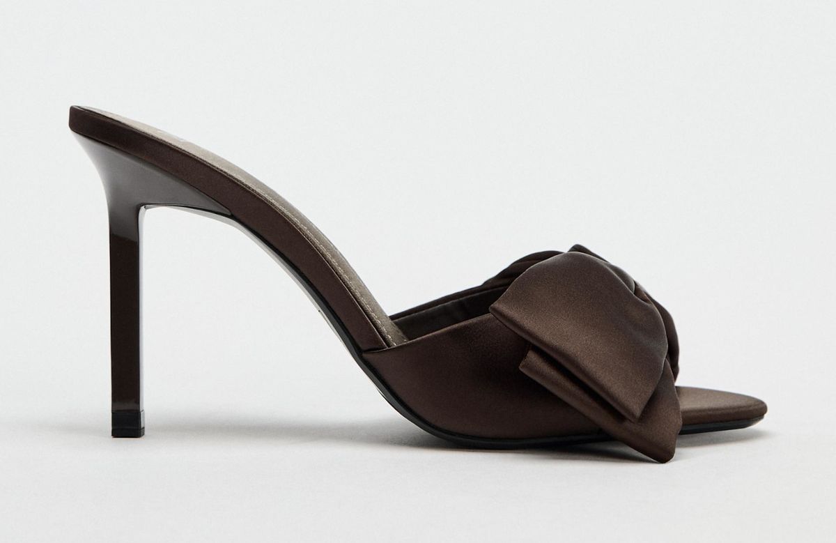 Josipa Pavičić nosi natikače s mašnom iz Zare