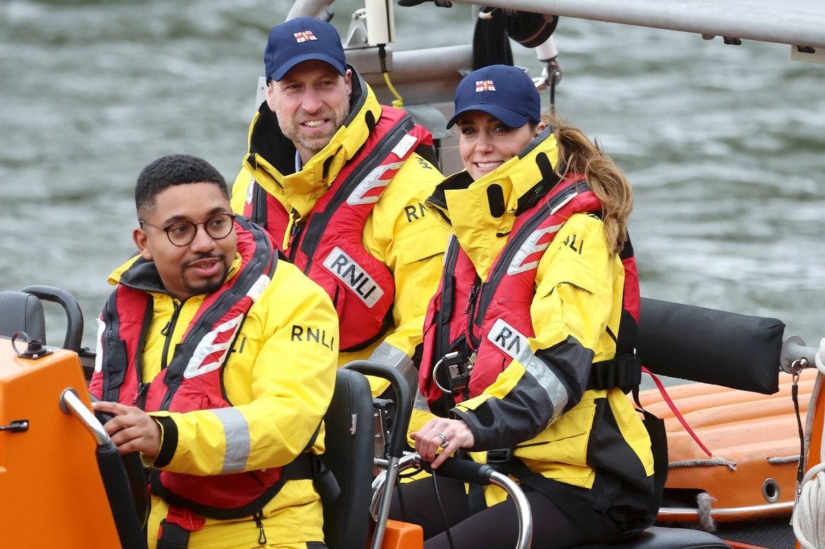 Princeza od Walesa na spasilačkom brodu