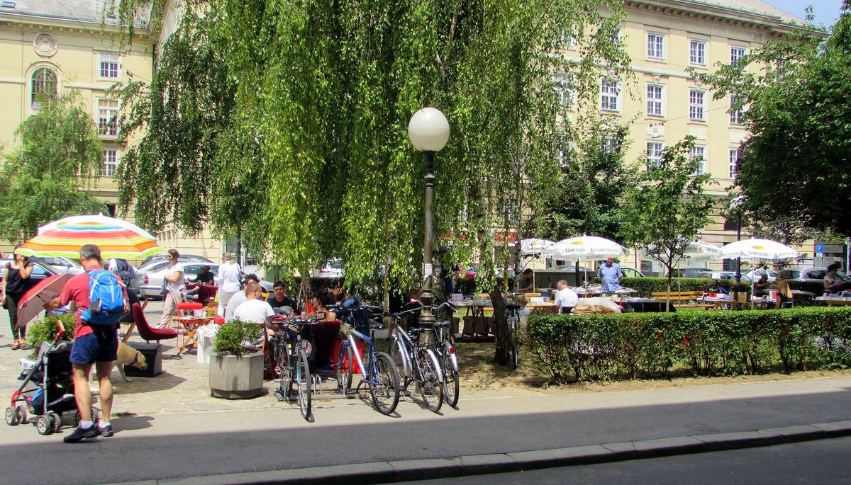 Park nasuprot Bookse o čijem se imenu raspravlja