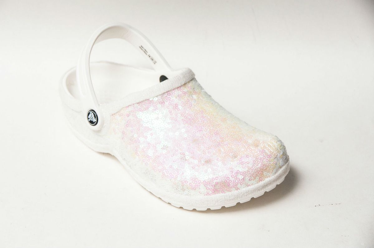 Bijele kroksice ukrašene svjetlucavim perlicama - 4