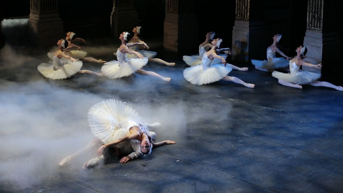 Labuđe jezero na pozornici HNK-a u Zagrebu - 9