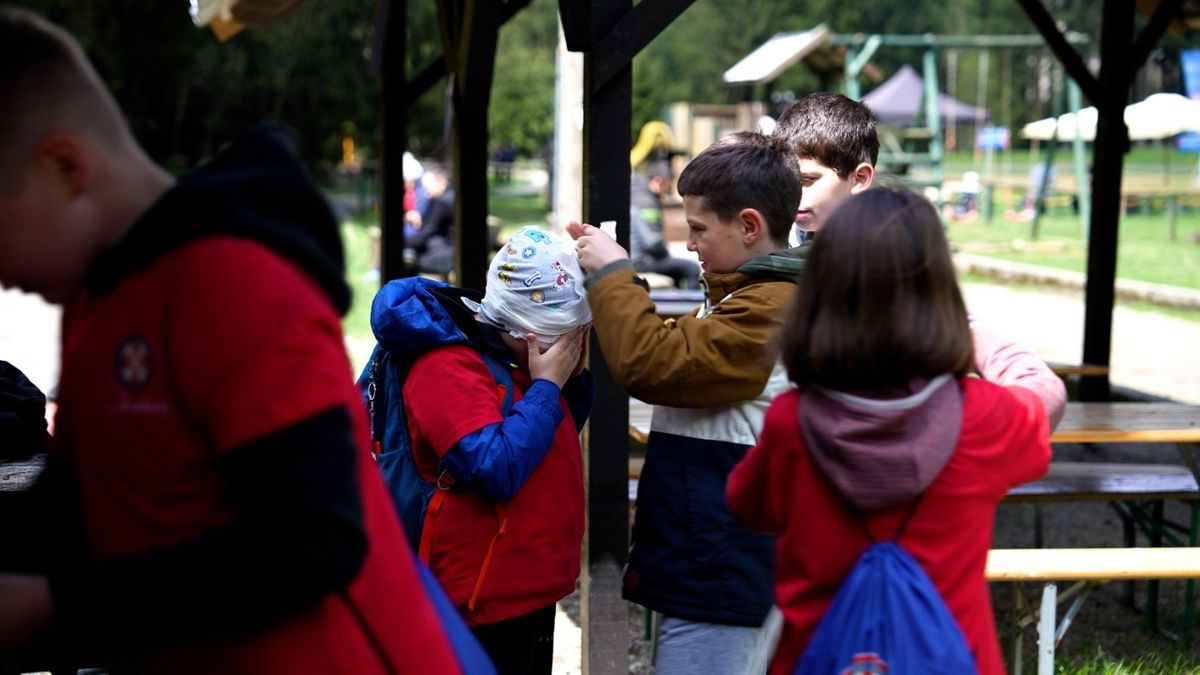 Kod pomaganja unesrećenima u prirodi najvažniji je timski rad.