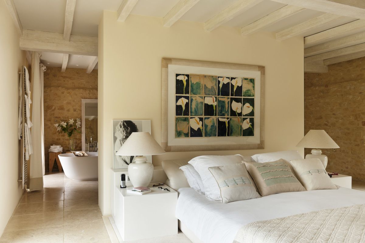 Prekrasna kuća s kamenim zidom koji je čista fantazija - 9