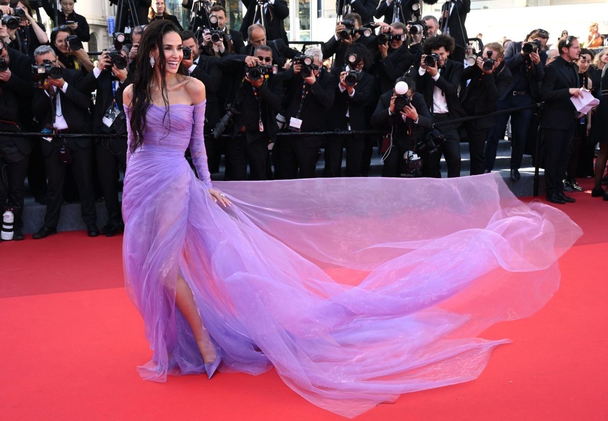 Demi Moore u Gucci haljini u Cannesu