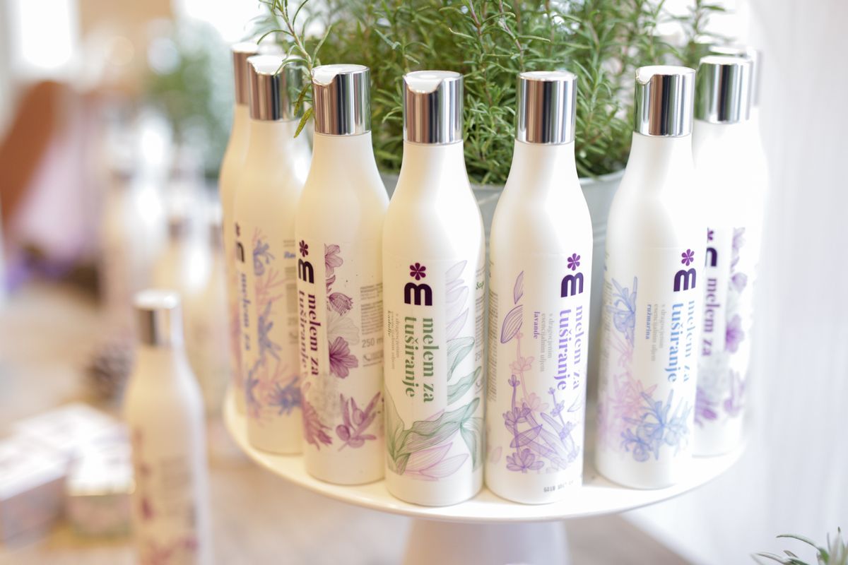 Linija gelova za tuširanje brenda Melem