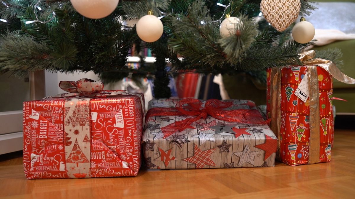 Božićni asortiman u Pevecu