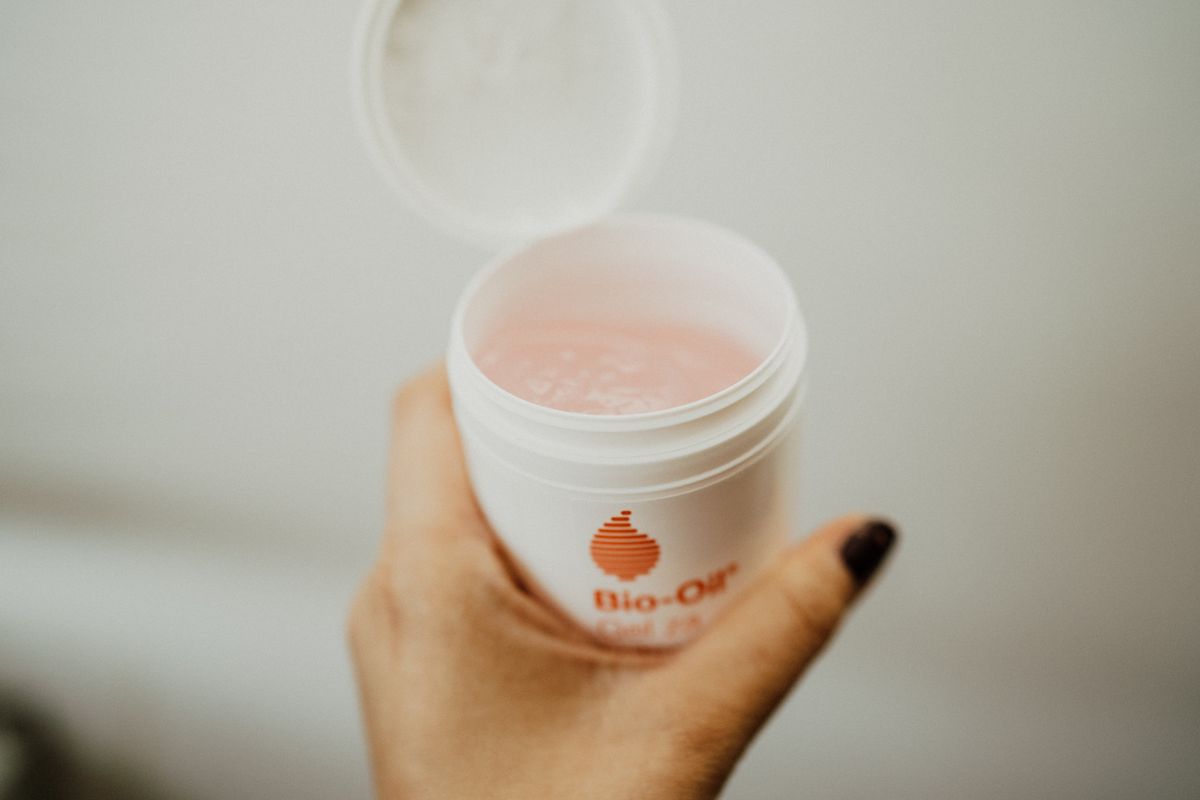 Saznala sam da Bio-Oil gel za suhu kožu ima gotovo isti sastav kao i klasični proizvod Bio-Oil.