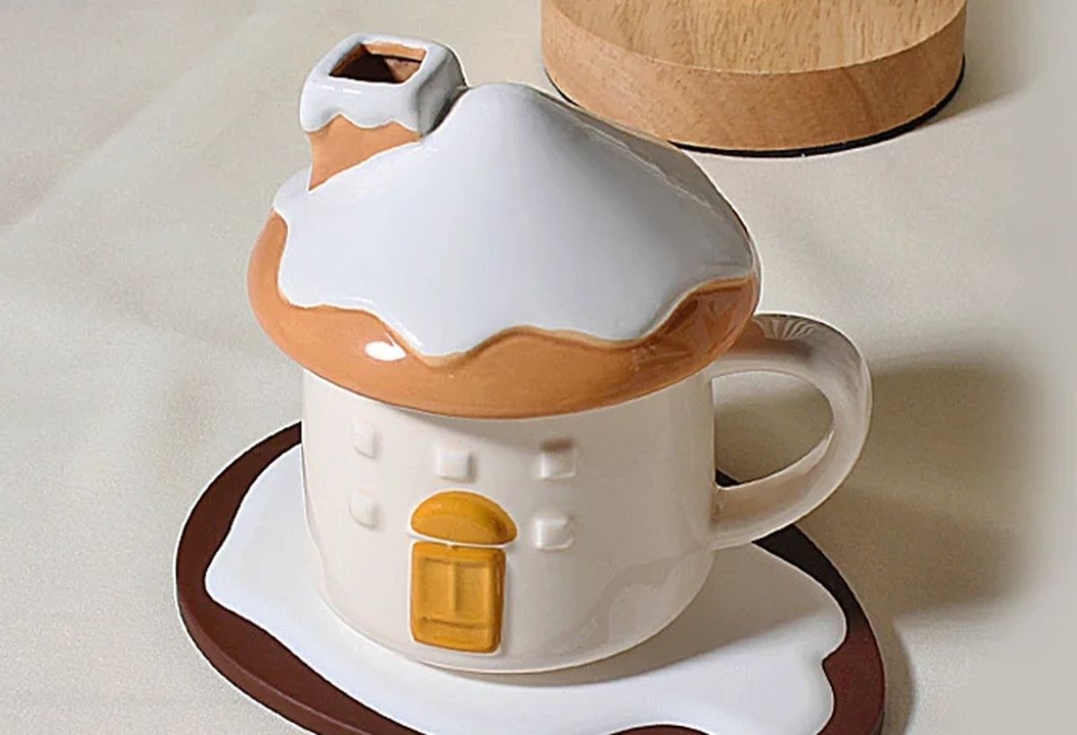 Šalica u obliku snježne kuće