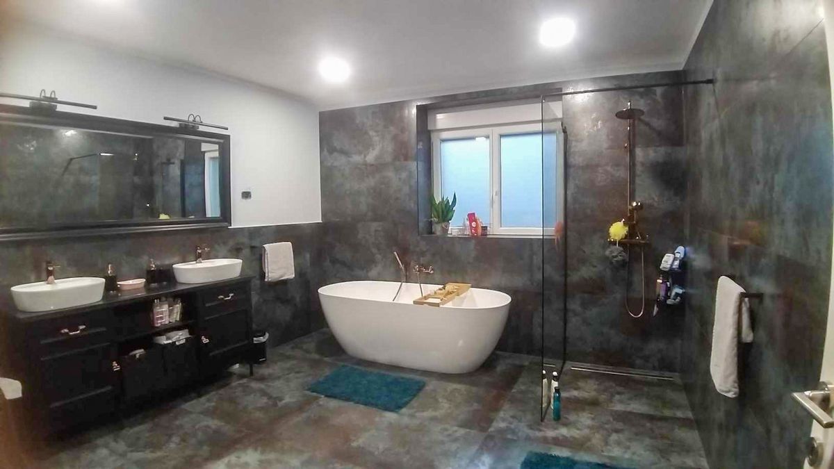 Prekrasno i elegantno uređena kuća u Rijeci - 13