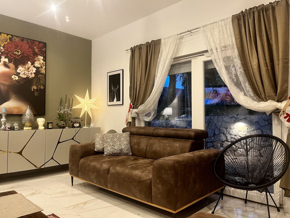 Raskošno uređena kuća u Zagvozdu odvjetnice Andree Cvitanović Vrzić - 19