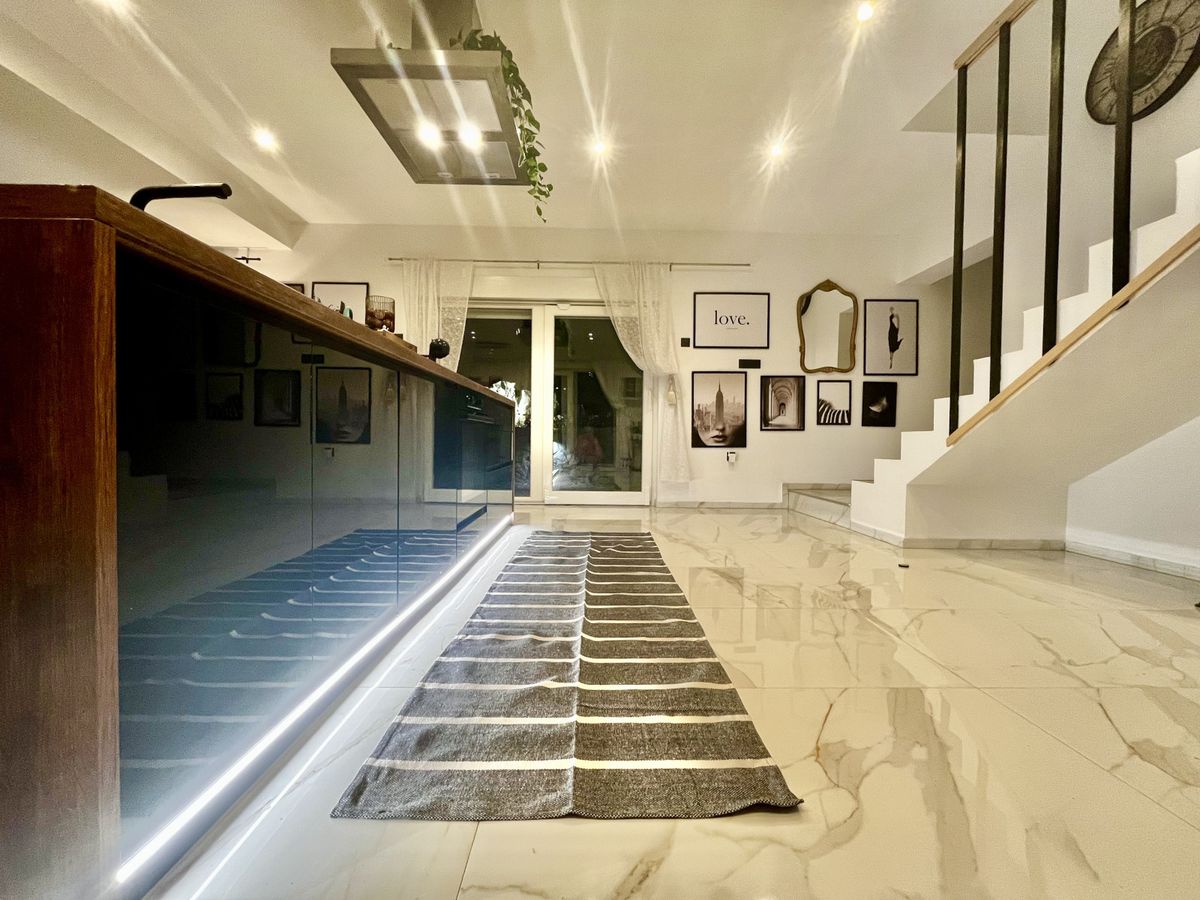 Raskošno uređena kuća u Zagvozdu odvjetnice Andree Cvitanović Vrzić - 23