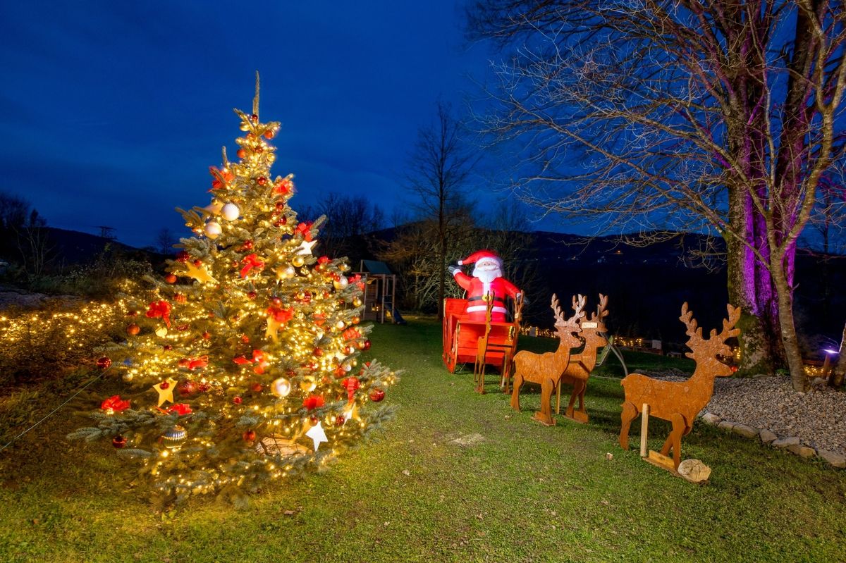 Božićna bajka Stefani i Darka Štefančić