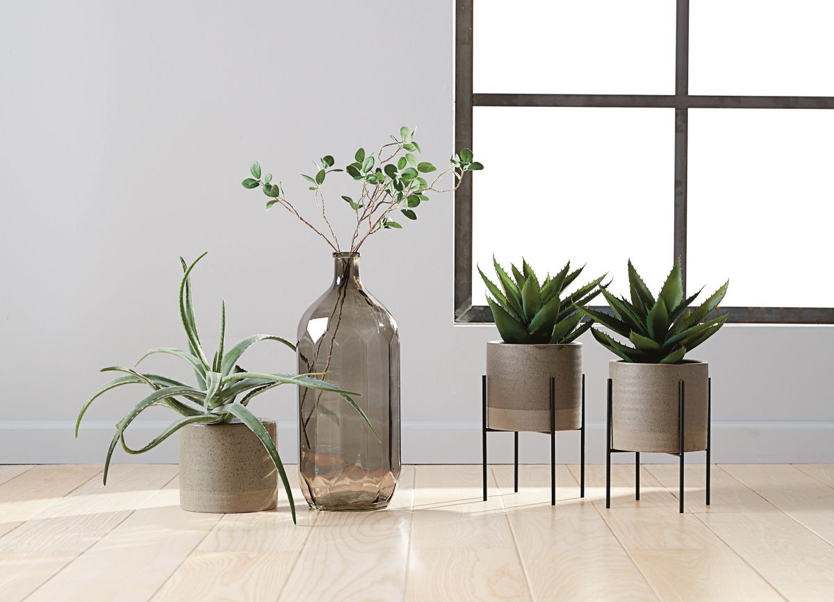 Tegle s metalnim nogicama - Posude za biljke MANDRUP Ø18xV28cm 129 kn