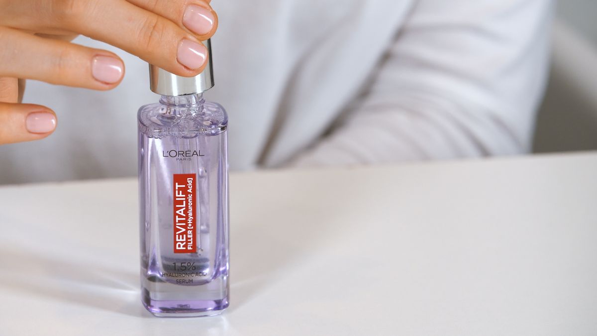 L'Oreal Paris serum Revitalift Filler ima 1,5% čiste hijaluronske kiseline