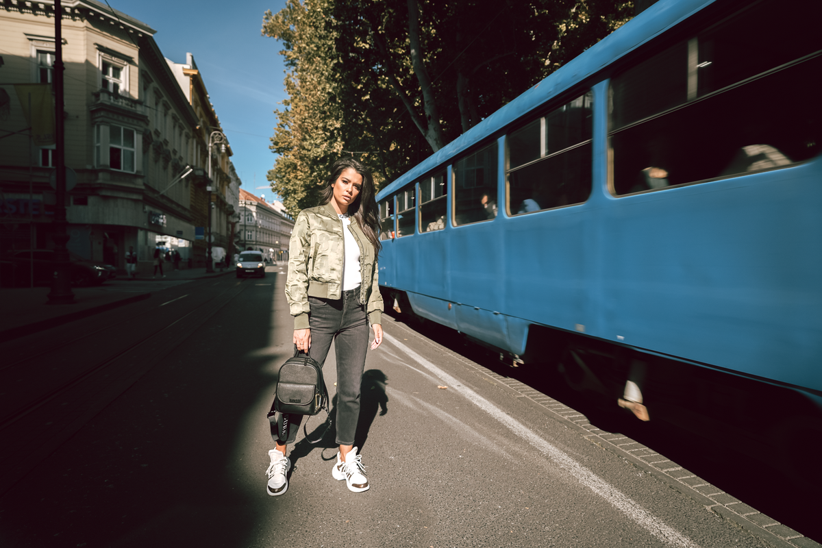 Dnevna varijanta s pletivom i bomber jaknom