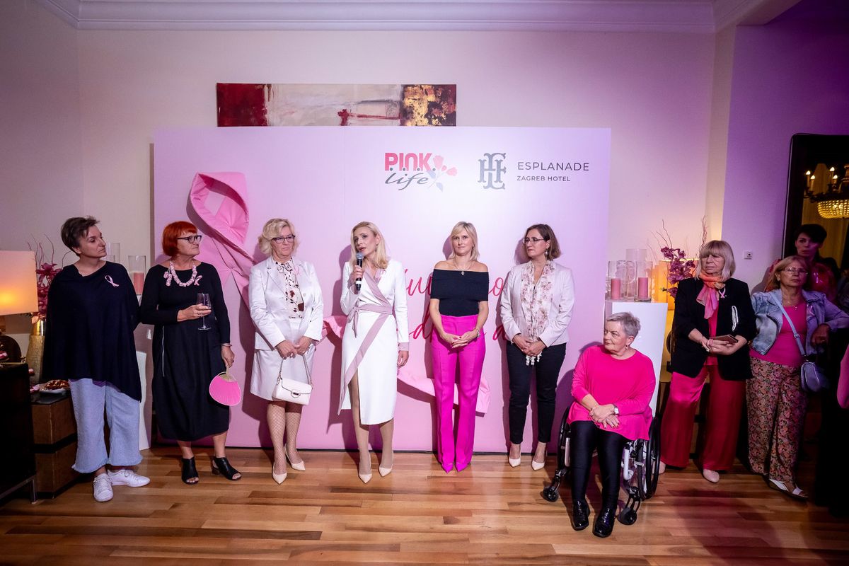 Zajednički event udruge P.I.N.K. life i hotela Esplanade povodom Mjeseca ružičaste vrpce - 14