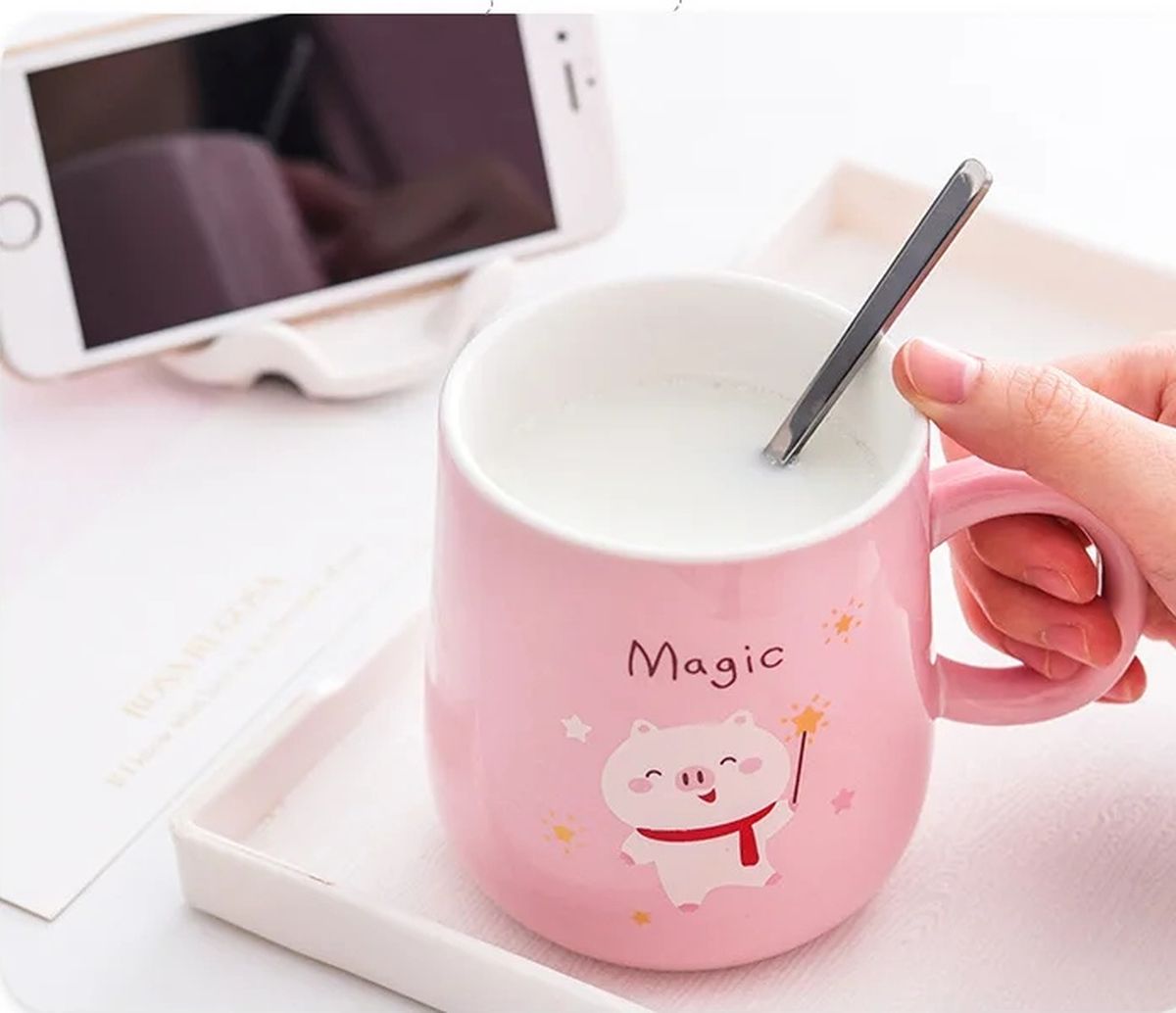 Šalica sa stalkom za mobitel