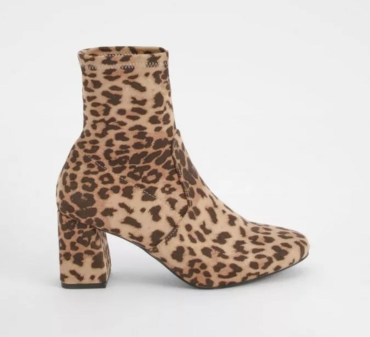 Boohoo gležnjače, 32,50 eura