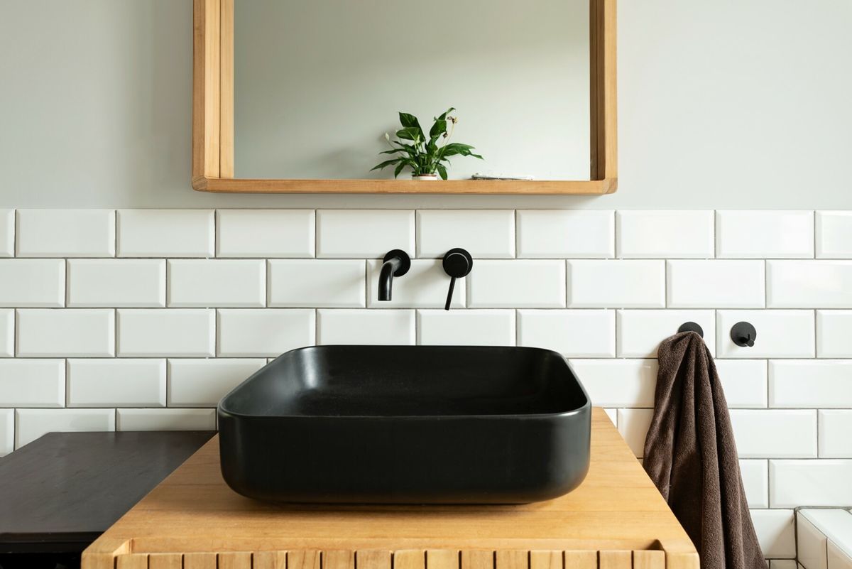 Crni detalji izgledaju sjajno, ali mogu biti izazovni za održavanje