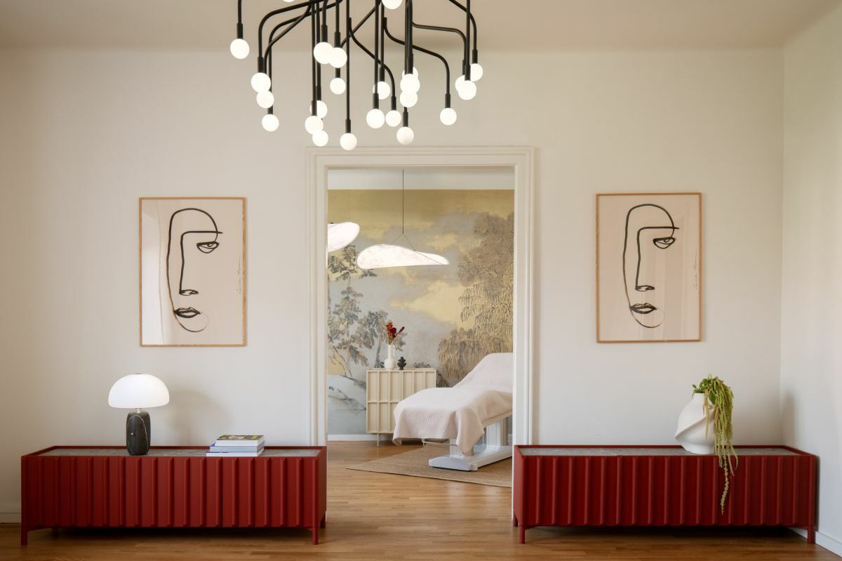 Smješten u povijesnoj zgradi na Britanskom trgu, DermaCare Experience centar odiše atmosferom starog Zagreba