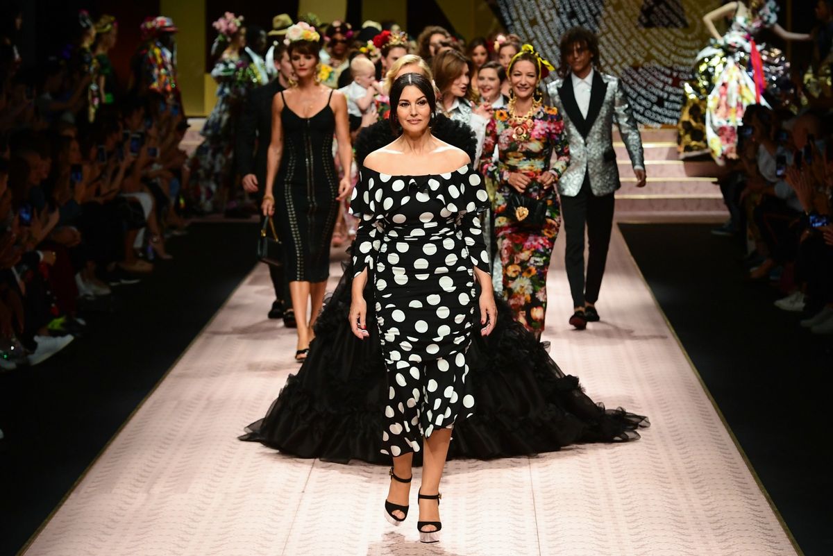 Monica Bellucci nosila je reviju modne kuće Dolce & Gabbana