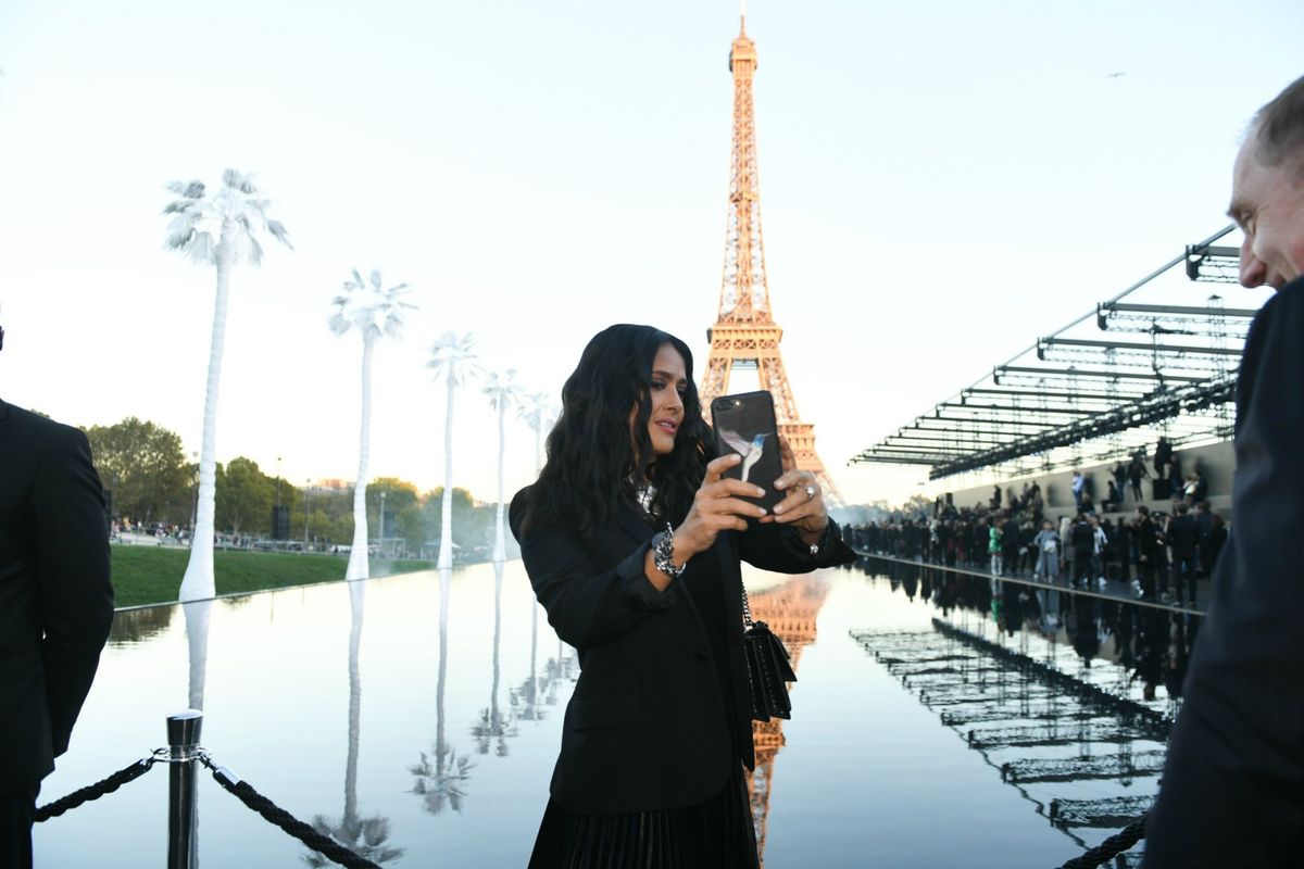 Salma Hayek na reviji modne kuće Saint Laurent