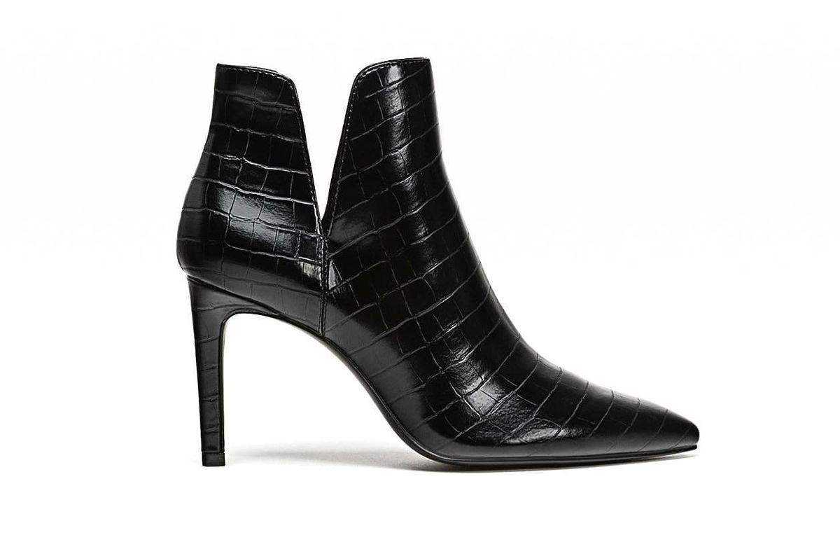 Stradivarius, 229 kuna