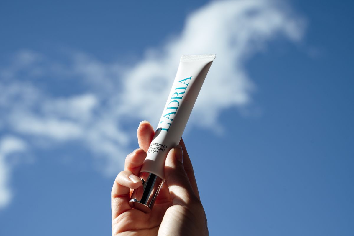 L'ADRIA Brightening perfecting serum