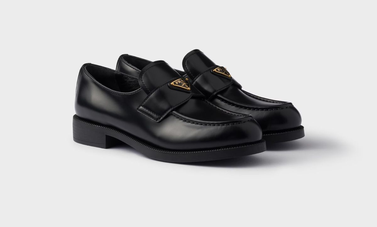 Prada loaferice, 930 eura