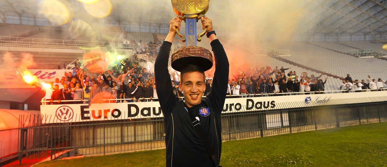 Mario Maloča kao kapetan Hajduka s Kupom 2013. godine