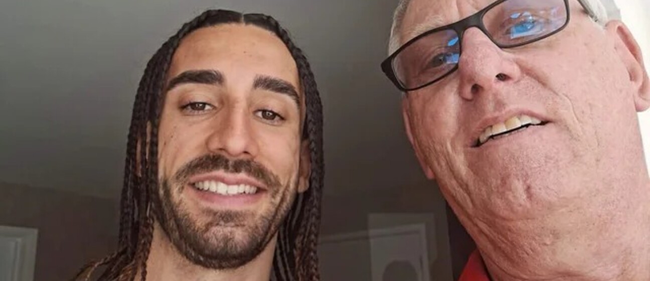 Marc Cucurella i poštar