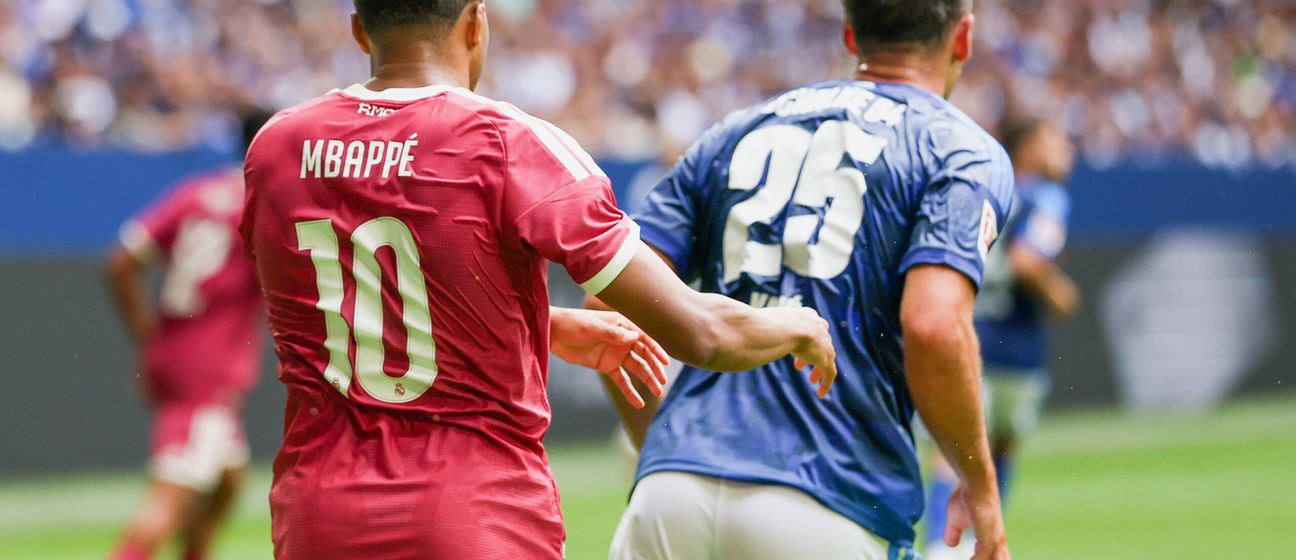 Kylian Mbappé i Nikola Katić