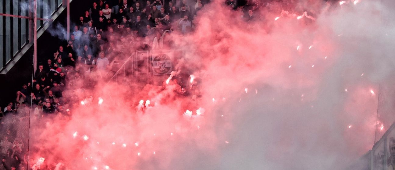 Vatromet Feyenoordovih navijača kod Cambuura