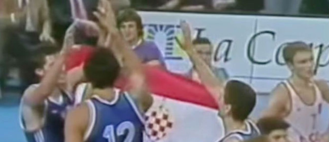 Hrvatska zastava 1990. na SP-u u Argentini (Screenshot)