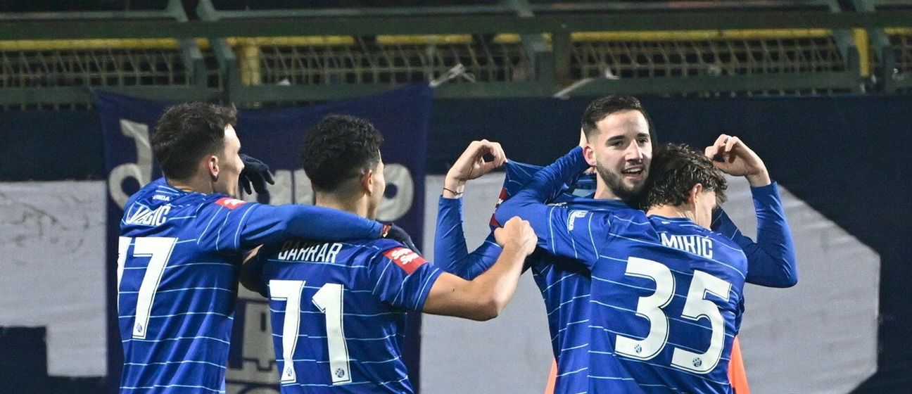 Marko Soldo u zagrljaju suigrača